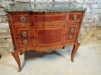 Élégante commode de style transition